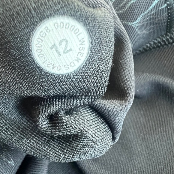 Lululemon Wunder Under High-Rise Tight 25" *Shine
Logo Flourish Iridescent Foil - Picture 3 of 11